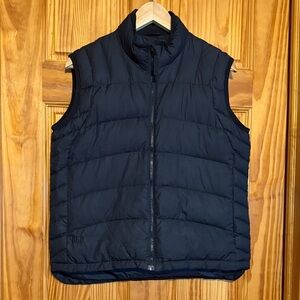 Cabela's Black Quilted Vest